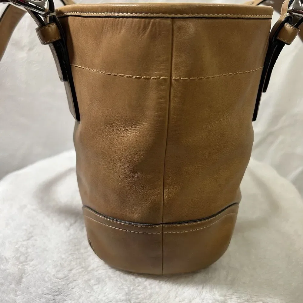 VTG Coach Tan Leather Soho Shoulder Handbag Purse M05D-9544 & Matching Wristlet